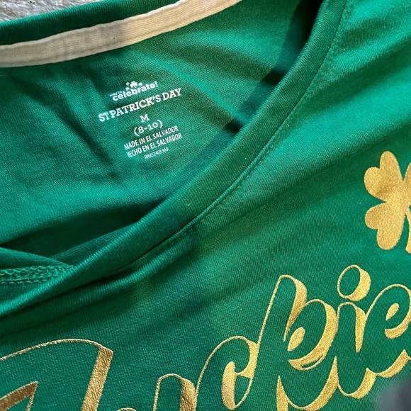 Luckiest Mom Ever St. Patrick’s Day Irish ☘️ T-Shirt - Picture 3 of 5